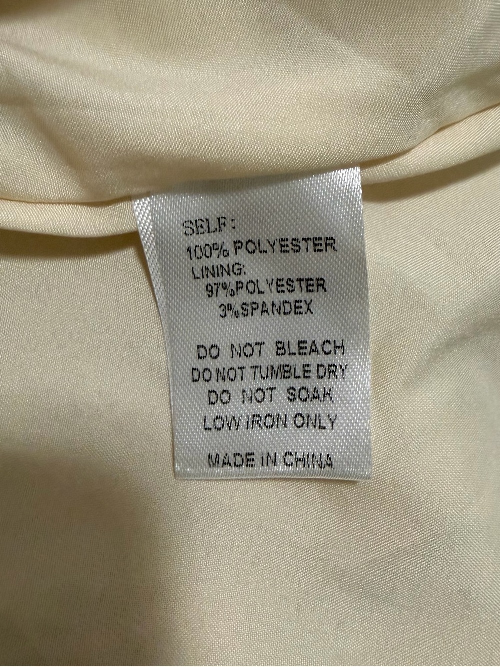 Ivy City Co Peach & Cream Floral Wrap Midi Dress Size 4 - Picture 8 of 8